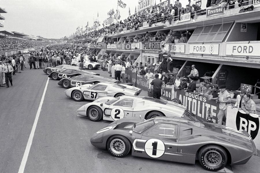  Ford GT40 (Mk IV) 1967 года  (фото 34 из 81)